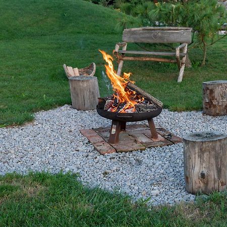Glamping Happiness With Natural Pool Ribnica Extérieur photo