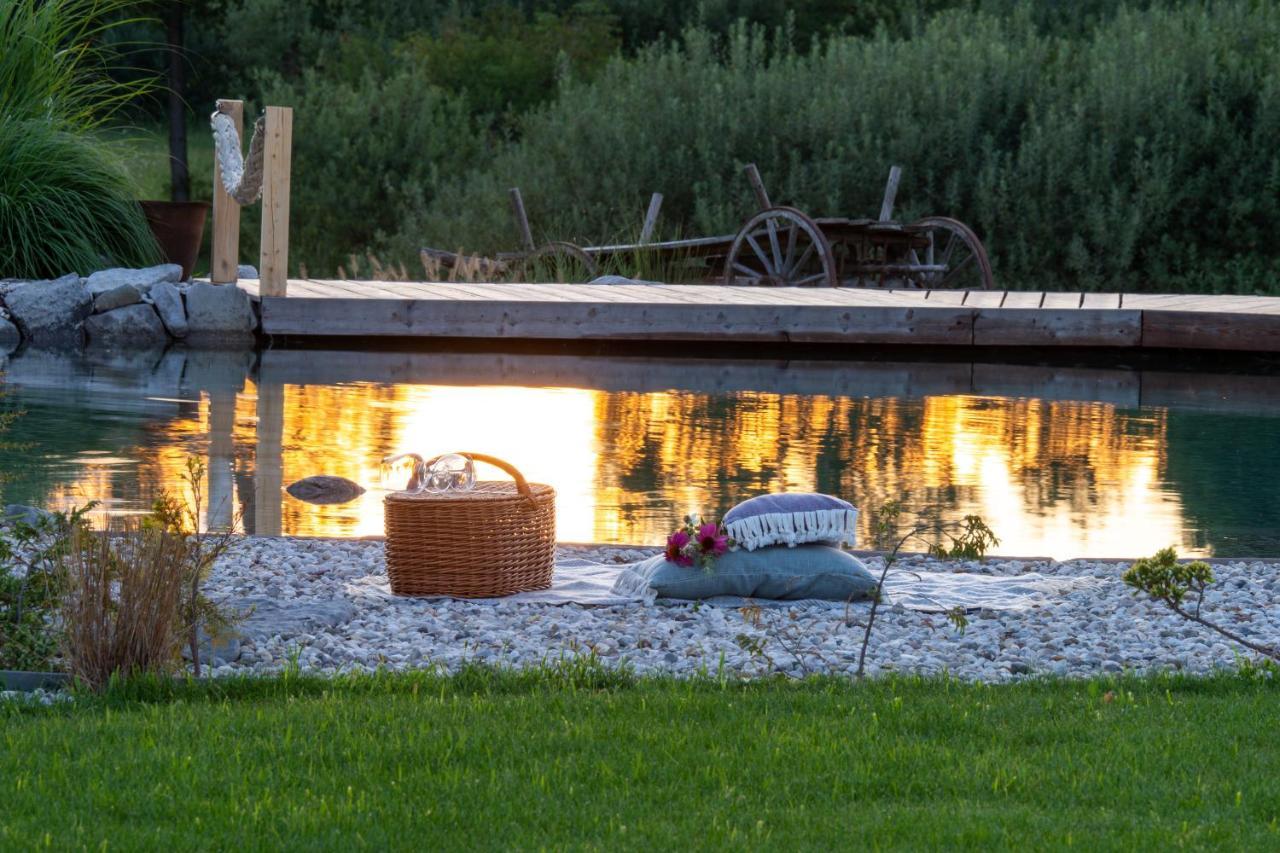 Glamping Happiness With Natural Pool Ribnica Extérieur photo